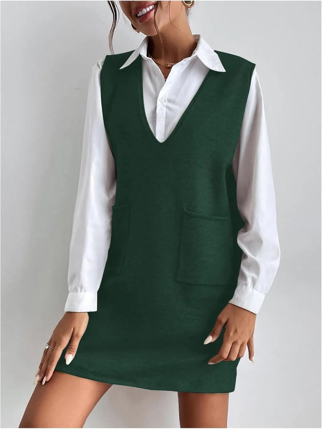 OYOANGLE Women's V Neck Sleeveless Knitted Solid Short Sweater Dress with Pockets