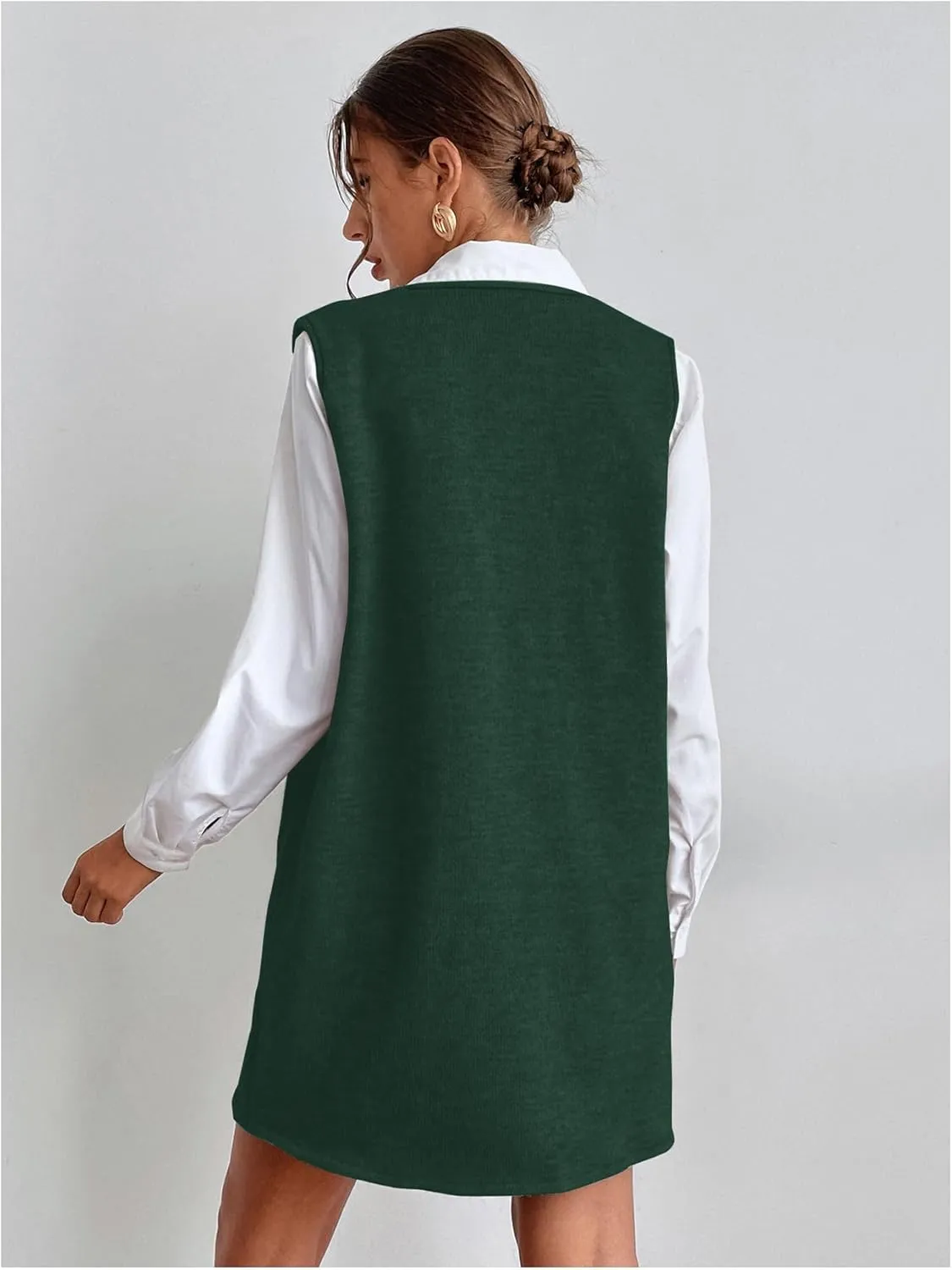 OYOANGLE Women's V Neck Sleeveless Knitted Solid Short Sweater Dress with Pockets
