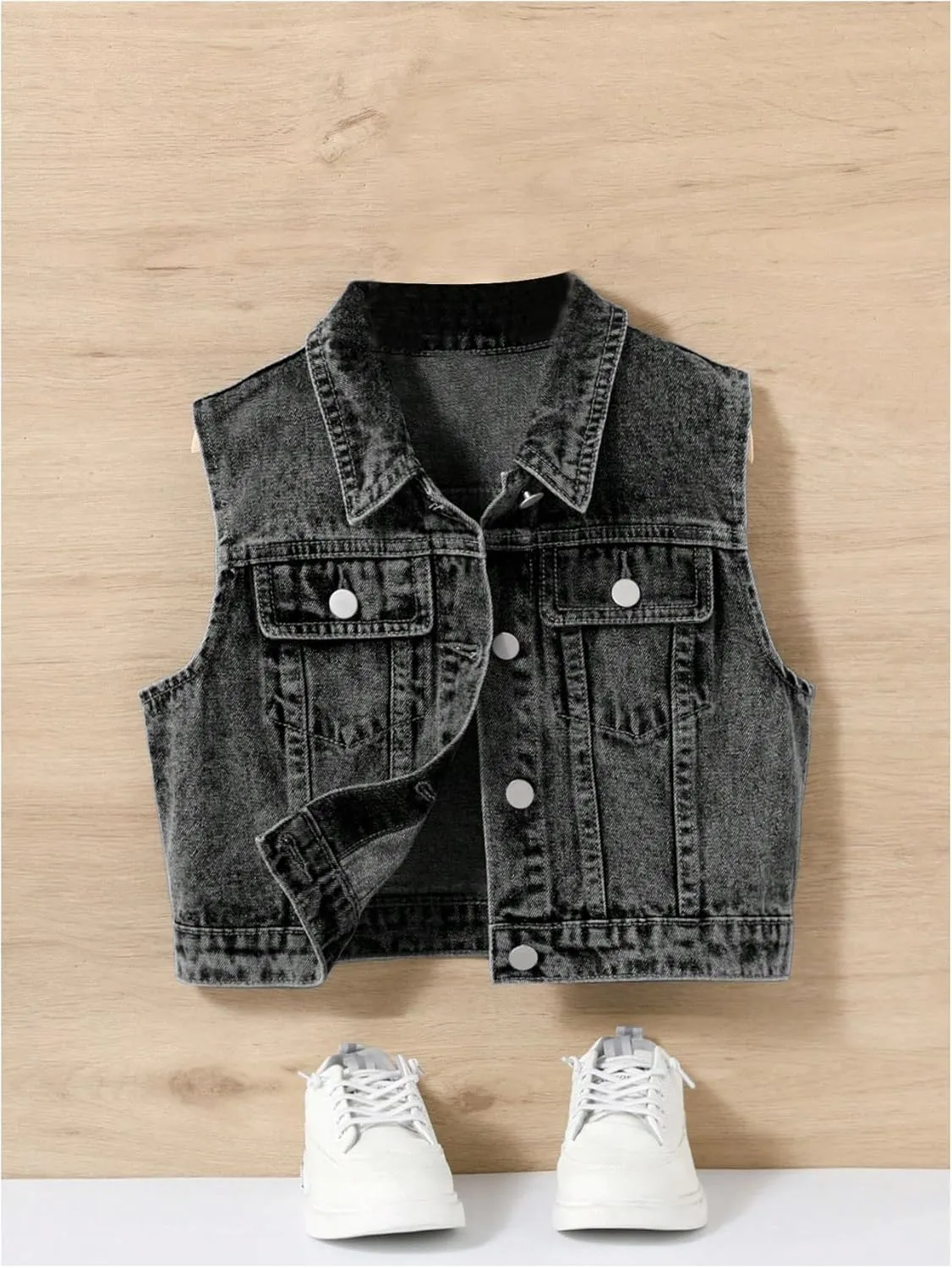 SweatyRocks Girl's Denim Vest Button Down Sleeveless Jean Jacket Outerwear with Pockets