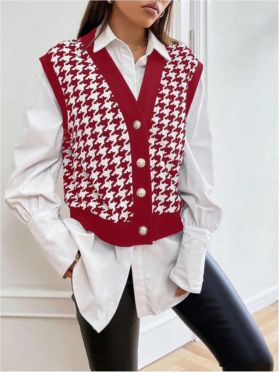 Verdusa Women's Button Front V Neck Sleeveless Houndstooth Print Jacket Lightweight Cardigan Vest