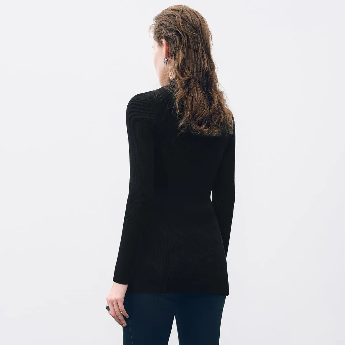 Women Cardigan Sweaters Long Sleeve Knitted V-Neck Fluid Metal Button Down Lightweight Outwear 2025