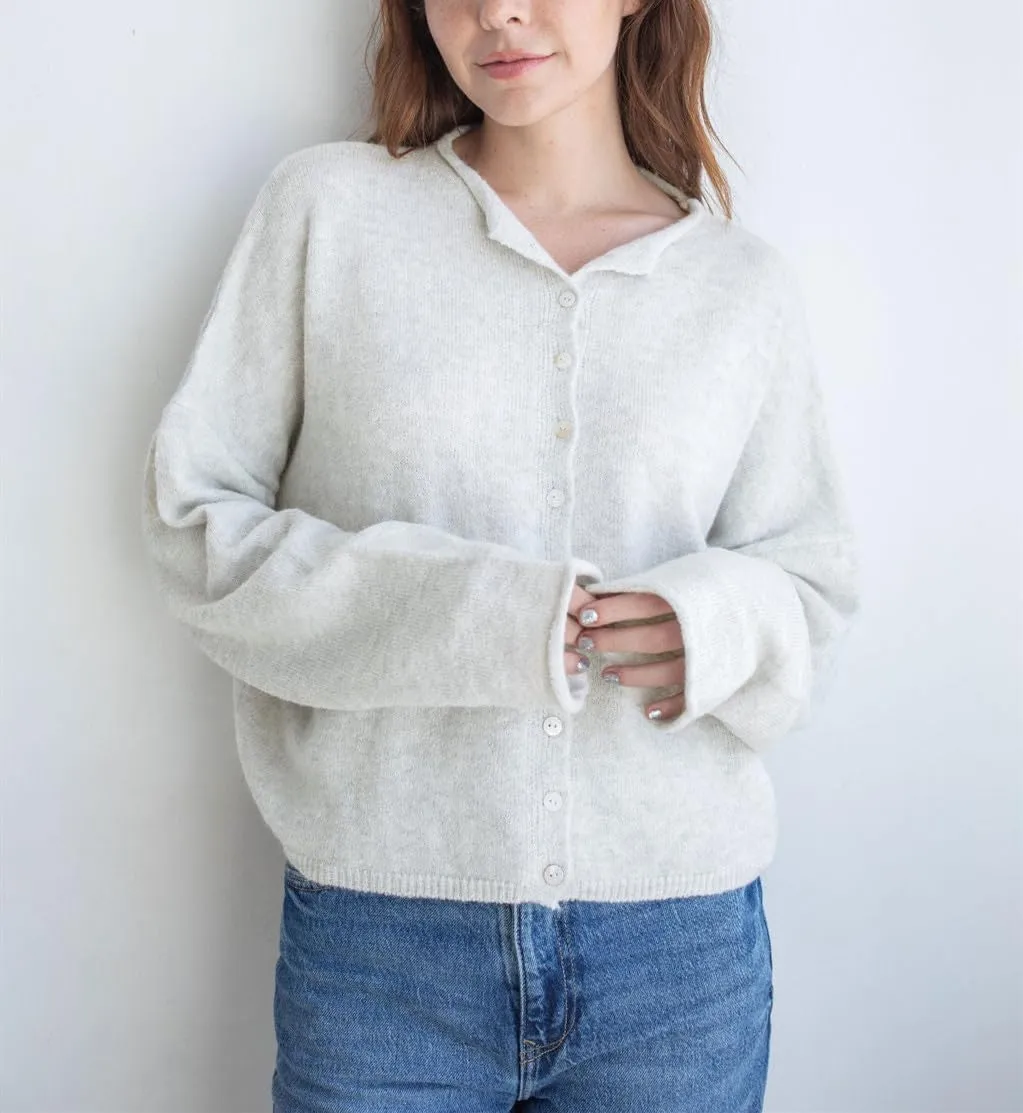 Women Casual Cardigan Sweater Lightweight Loose Crewneck Button Down Long Sleeve Basic Knit Tops