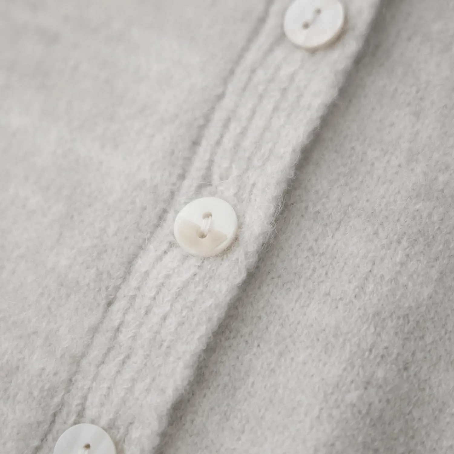 Women Casual Cardigan Sweater Lightweight Loose Crewneck Button Down Long Sleeve Basic Knit Tops