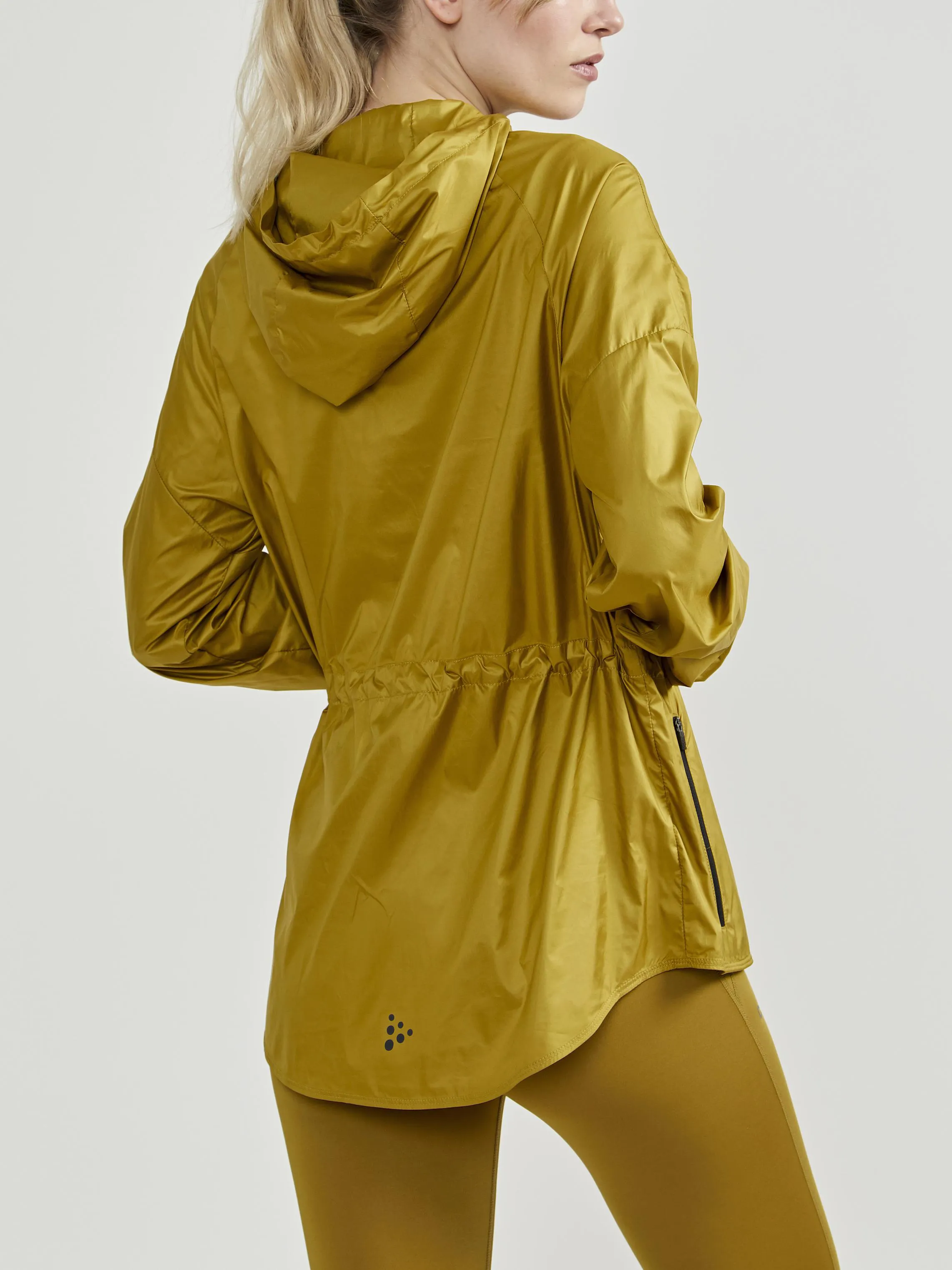 WOMEN'S ADV CHARGE TRAINING WIND JACKET